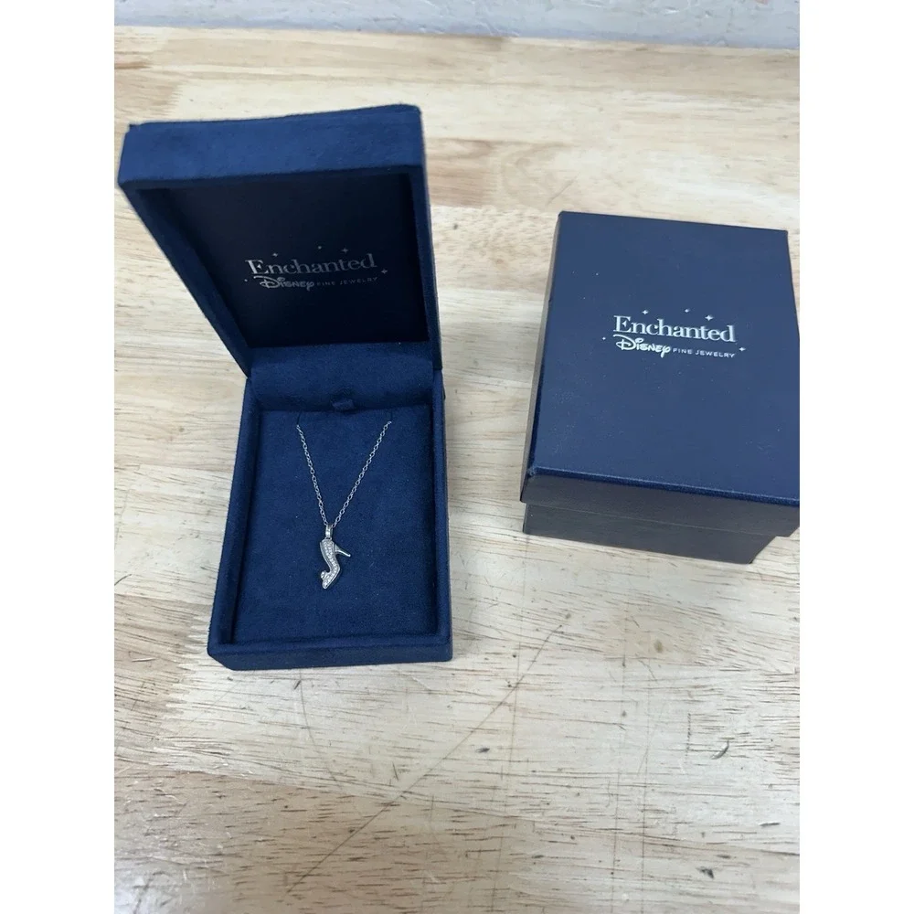 Enchanted Disney Necklace 1/10 Diamond slipper pendant, 10K Rose gold -read